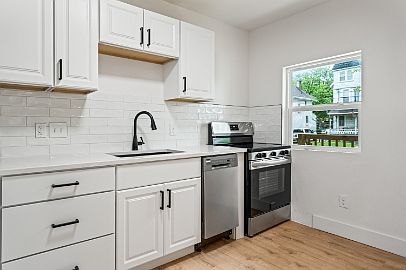 5th image of 4128 Ivanhoe Ave #2