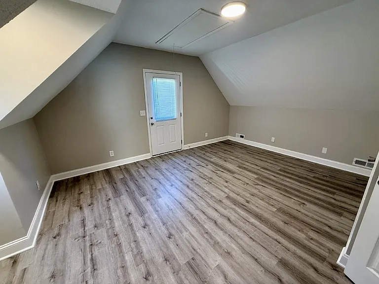 3851 Dailey Rd — Photo 18