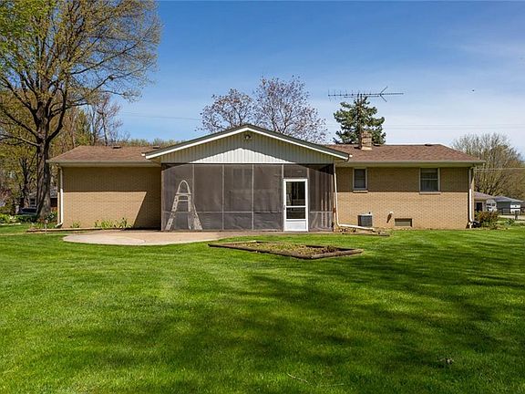 4th image of 42813 Haven Dr