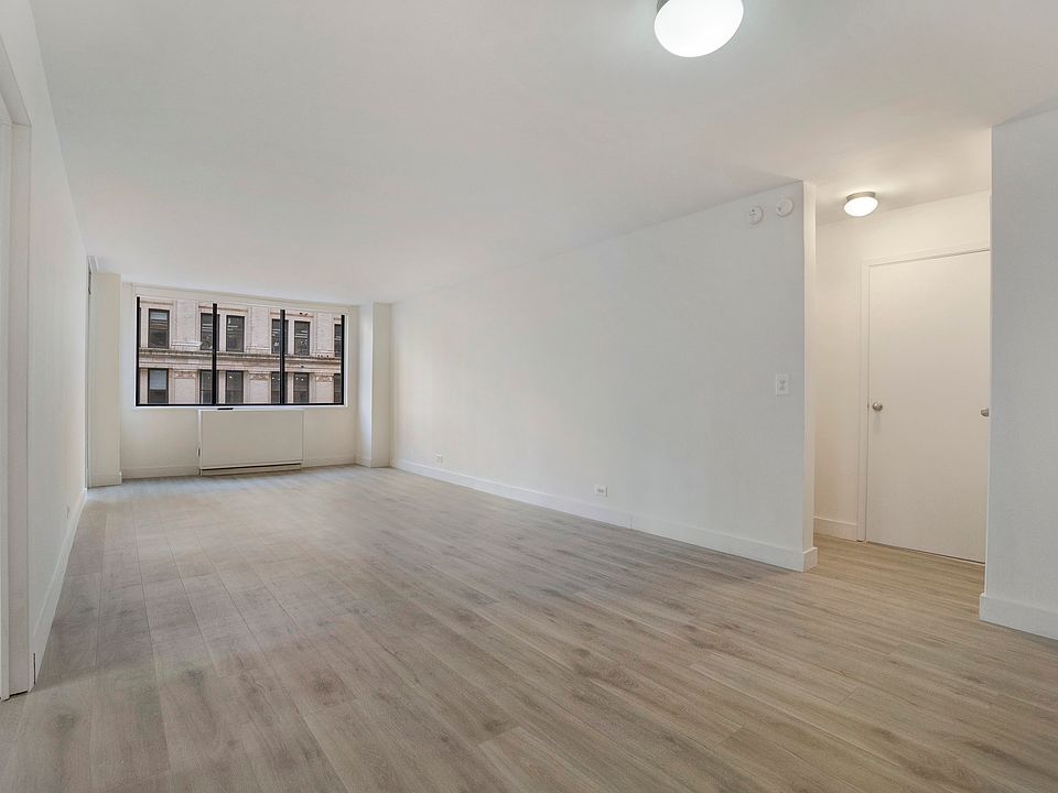 1st image of 300 Mercer St APT 4E