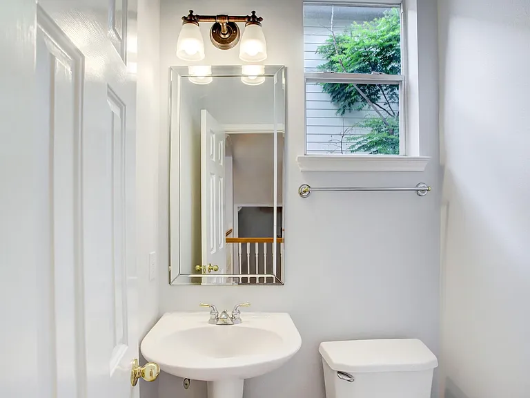 5312 Blossom St — Photo 11