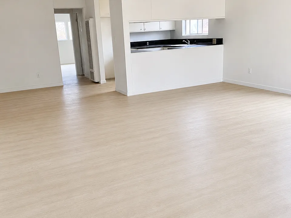 4182 S Western Ave #3