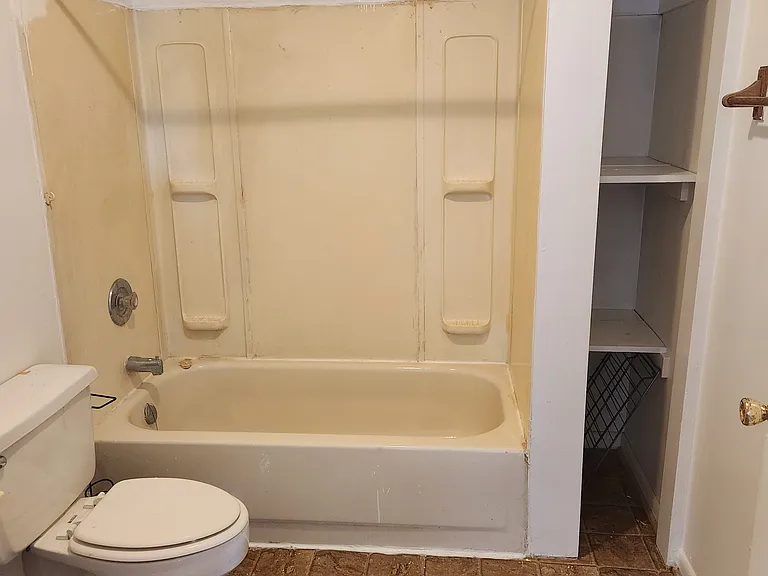 406 E Moler Ave #1 — Photo 11