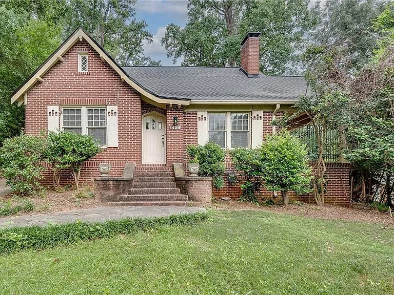 1424 Emory Rd NE — Photo 8