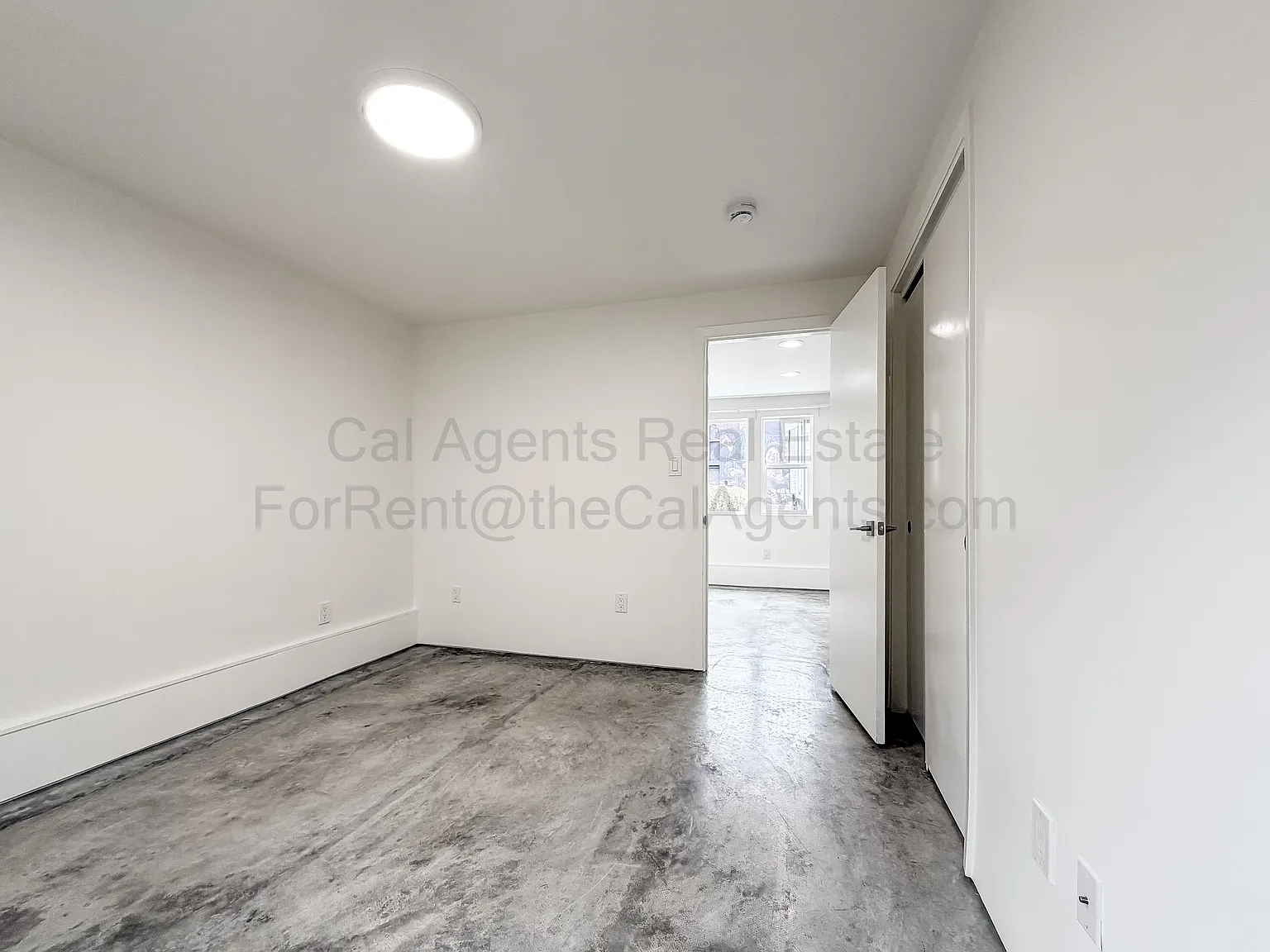 2 bed, 890 sqft, $2,500 — Photo 4