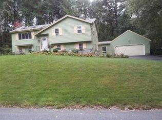 6 Jonathan Ln, Chelmsford, MA 01824