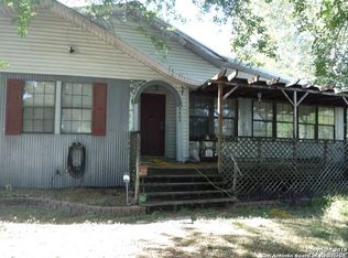 4403 Jim Daniel, Adkins, TX 78101