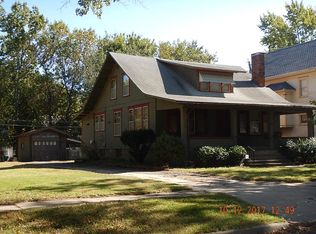 1172 SW Mulvane St, Topeka, KS 66604