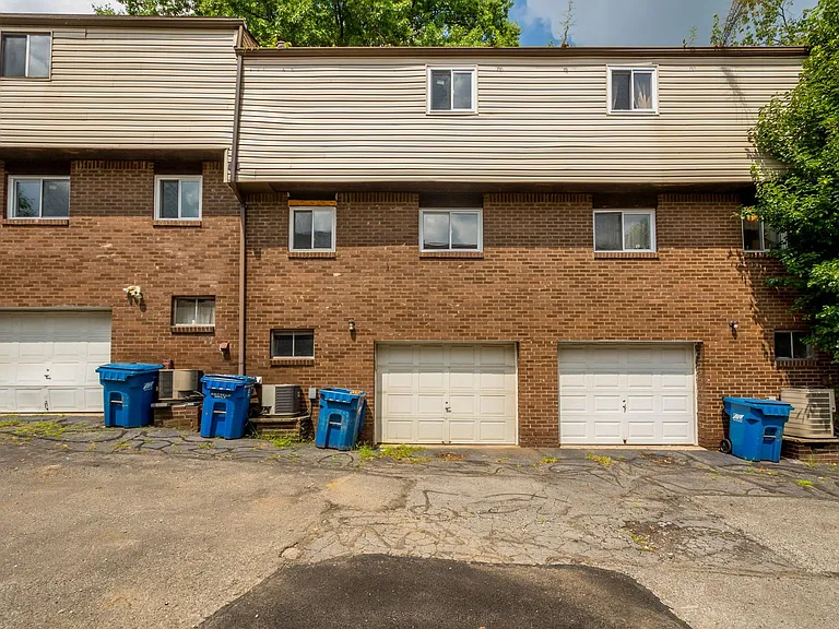 Baldwin Cathell Townhouses — Photo 54