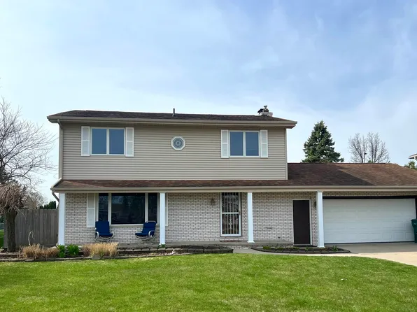 3114 Kirkwood Pl, Bay City, MI 48706