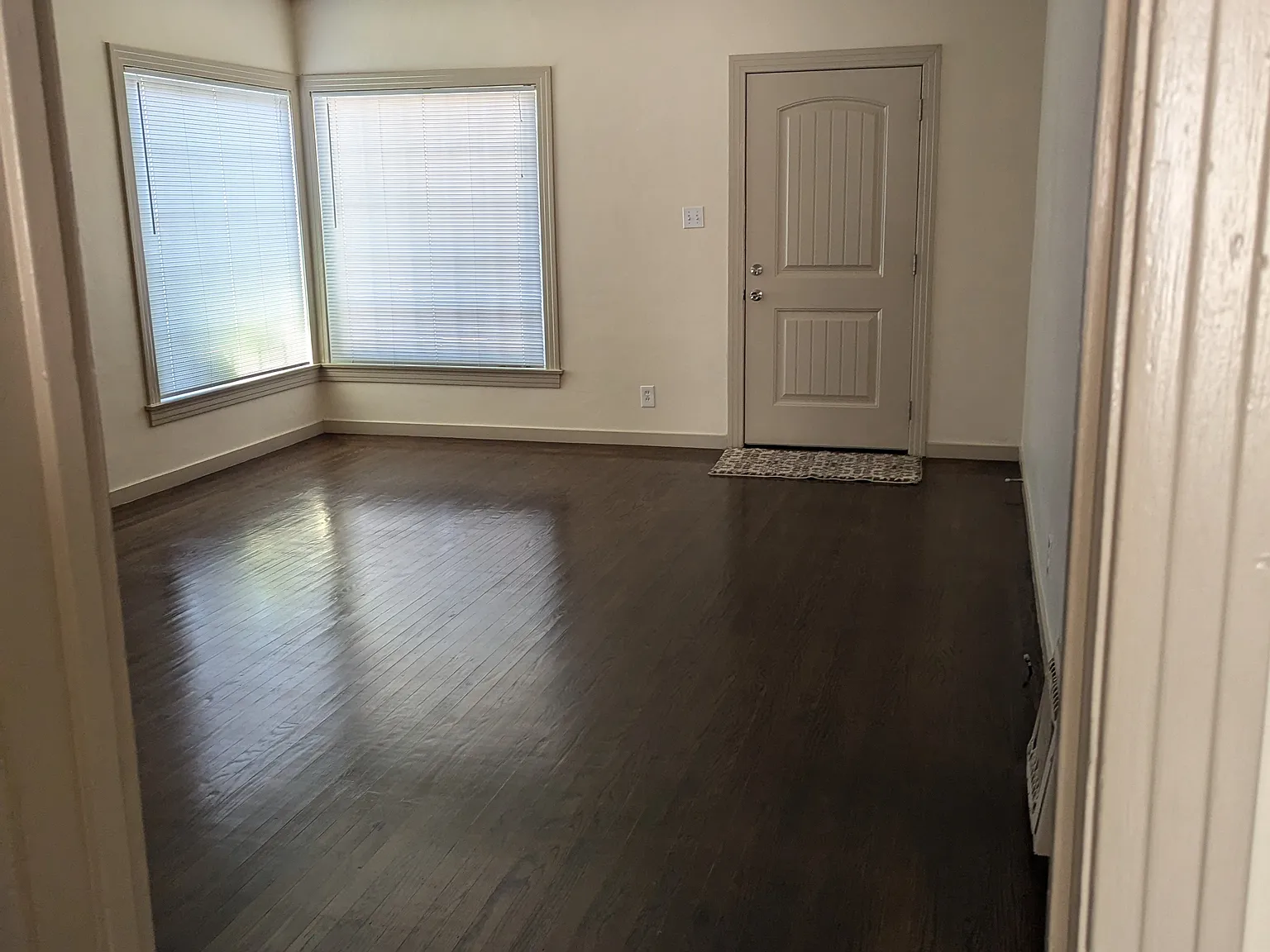 2 bed, 1150 sqft, $2,600 — Photo 2