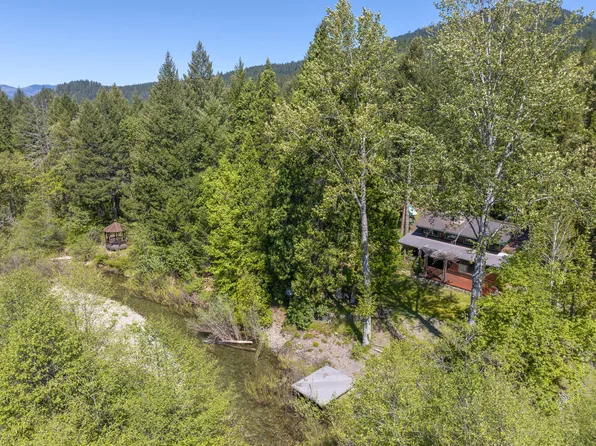 8501 Deer Creek Rd, Selma, OR 97538