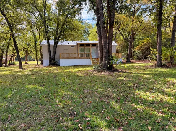 6899 Wagontree Trl, Athens, TX 75751