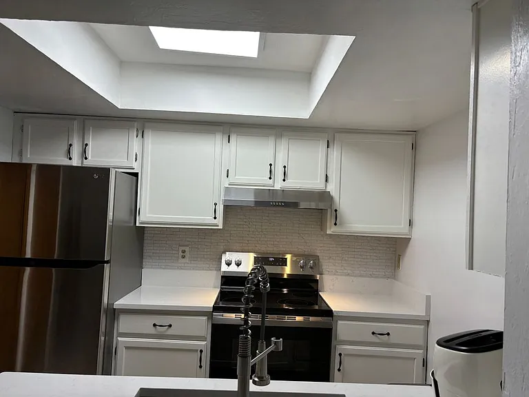 924 SW 55th Ter — Photo 7