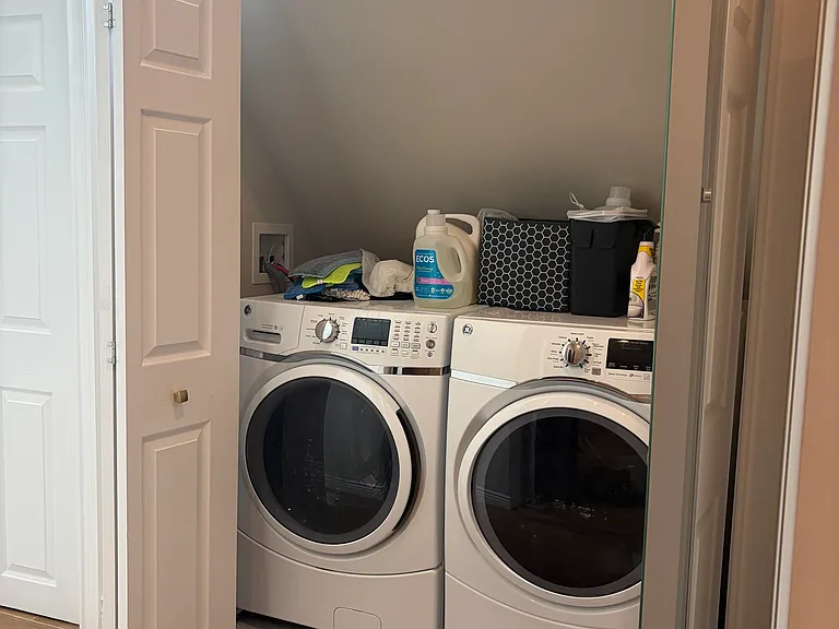 2821 N Springfield Ave #2 — Photo 13