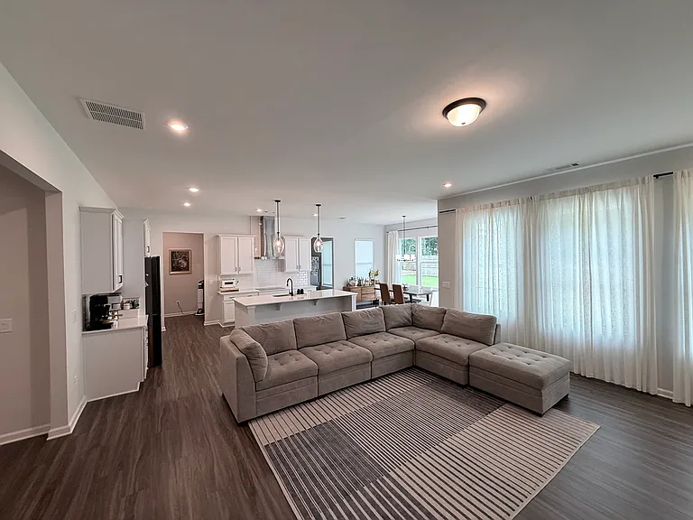 3022 Cambridge Mill St — Photo 8