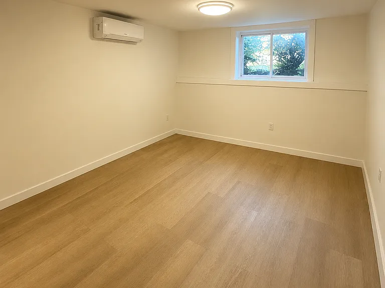94 Irving Pl #1 — Photo 4