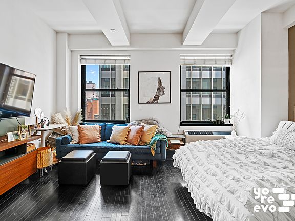 2nd image of 20 Pine St APT 2112