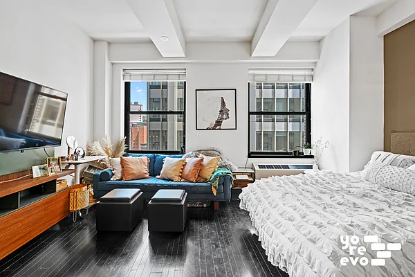 Rented by Yoreevo, LLC | media 11