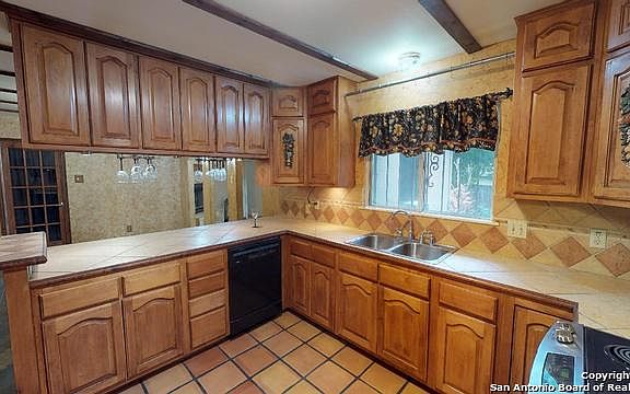 2nd image of 3207 Tawny Oak Dr