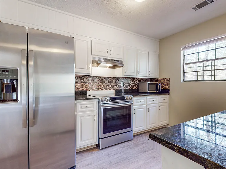 1867 Petite Ln — Photo 6