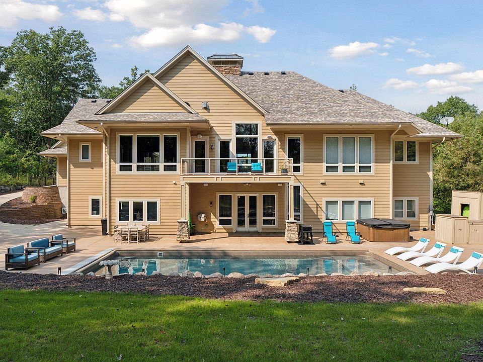 1st image of 12381 Riverview Trl N