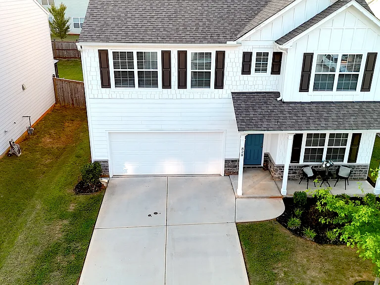 828 Royal Red Ct — Photo 44