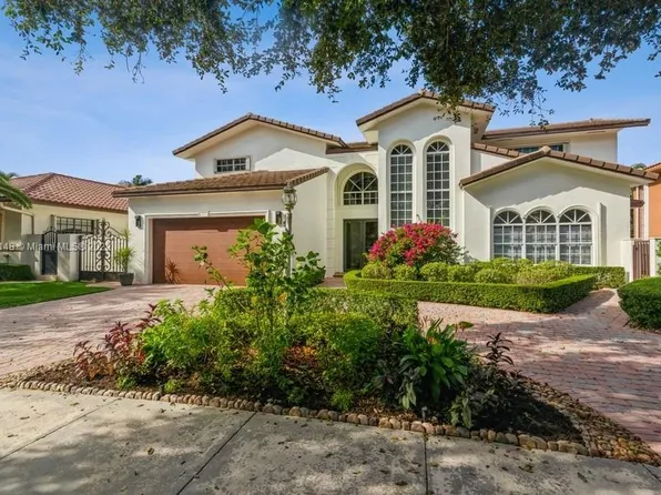 16502 NW 83rd Pl, Miami Lakes, FL 33016