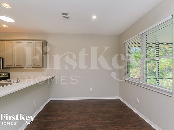 4th image of 15421 Pepper Pine Ct