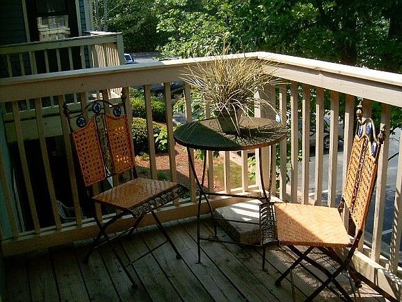 Quiet intimate deck