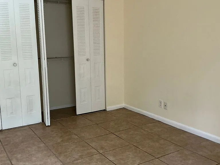 2820 Stoneway Ln — Photo 16