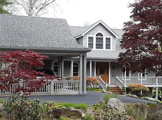 422 W Club Blvd, Lake Toxaway, NC 28747