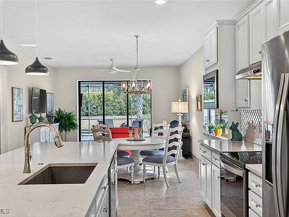 4th image of 11268 Carlingford Rd