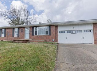 805 Evergreen Ln, Chillicothe, OH