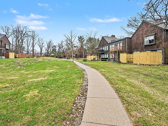 2nd image of 213 Paisley Ct APT B