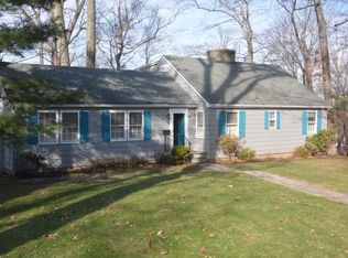 20 Kingwood Rd, West Orange, NJ 07052