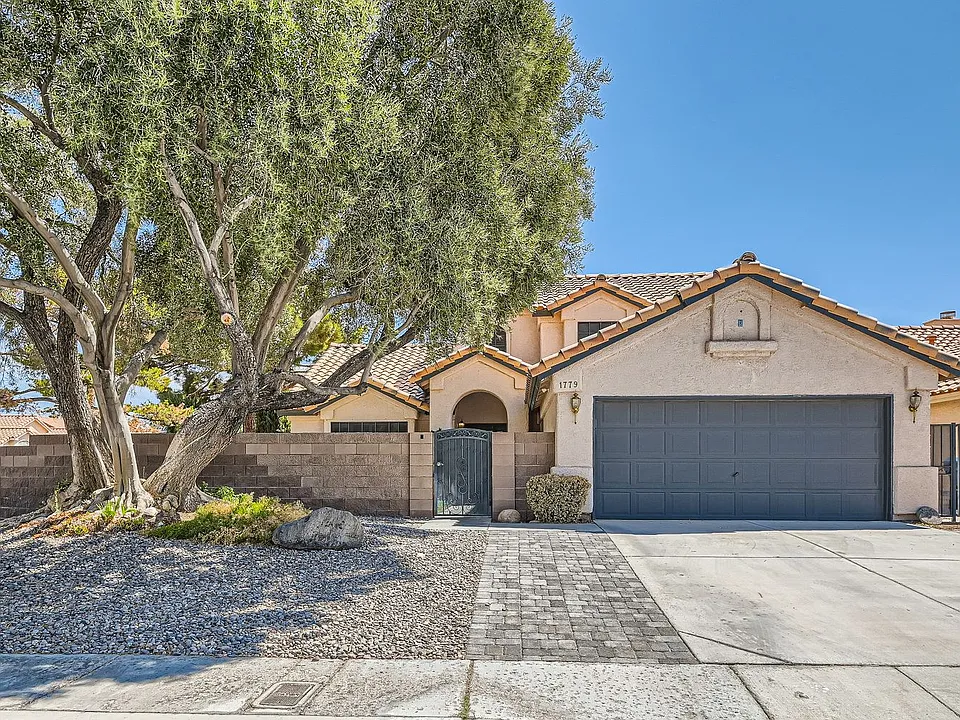 1779 Yellowwood Dr