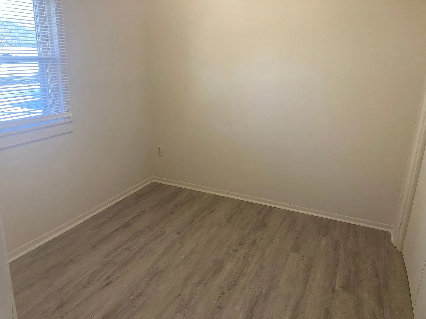 100 Jefferson Pl — Photo 4