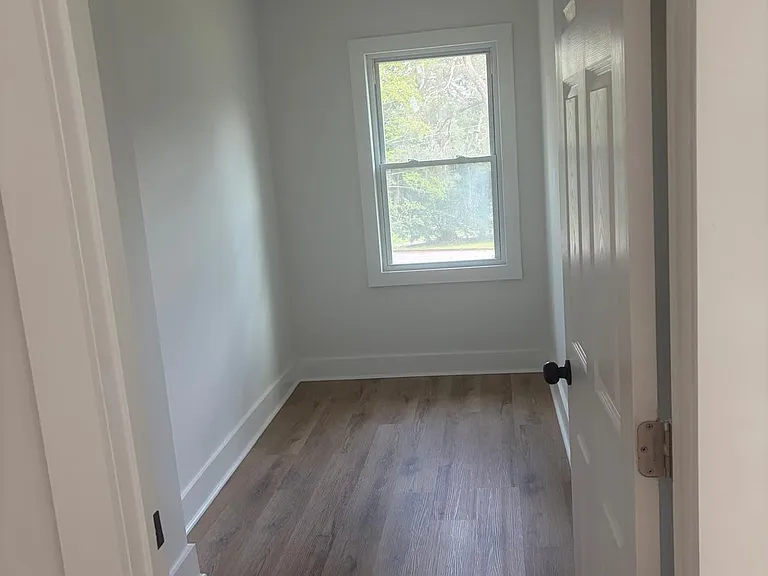 Walk in closet