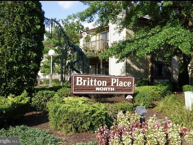 808 Britton Pl — Photo 1