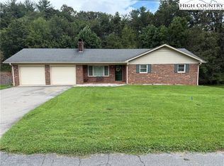 286 Raven Laurel Drive, Wilkesboro, NC 28697