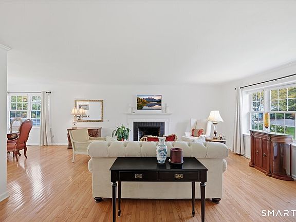 5th image of 15 Hampshire Road #15