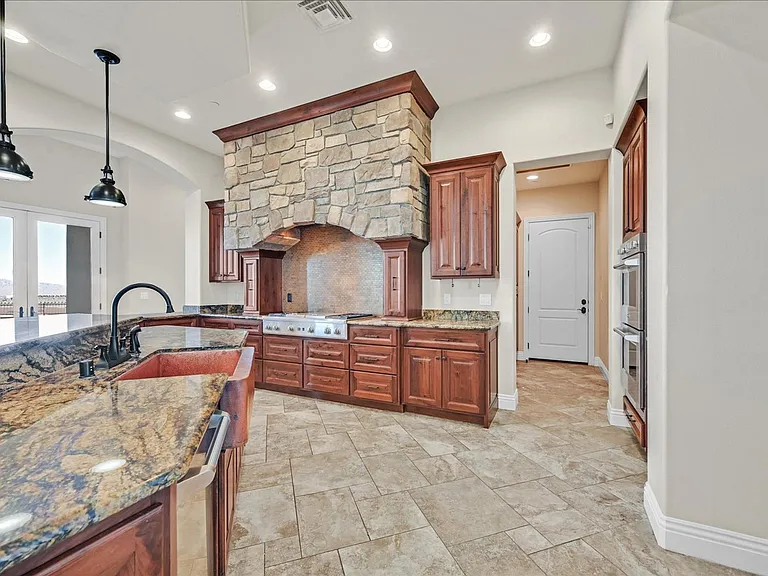 5790 Aspen Falls Cir — Photo 10
