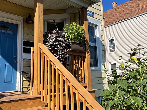 4th image of 3536 W Wolfram St #1
