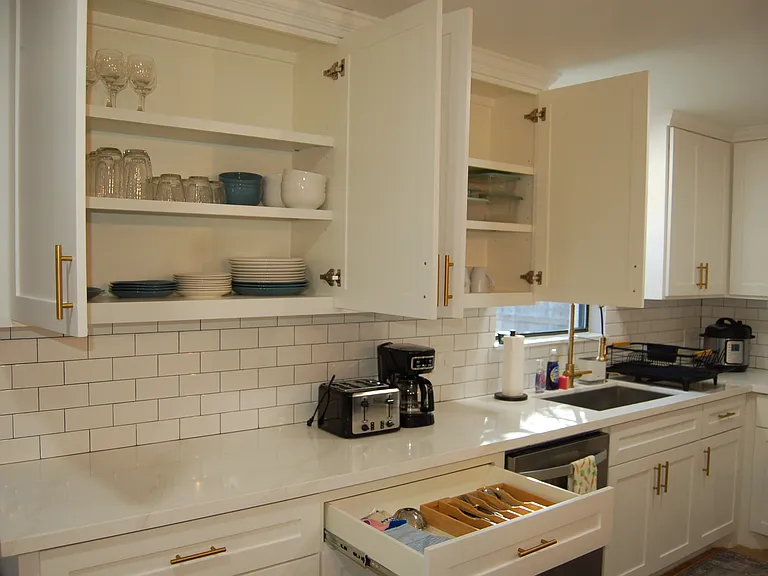 Capello Dr — Photo 15