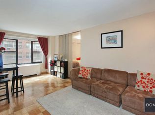220 E 57th St APT 3C, New York, NY 10022