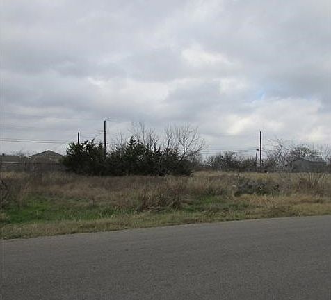 3rd image of 5609 N Imperial Dr