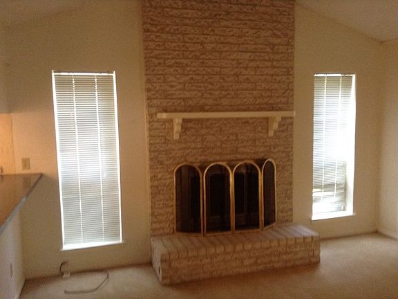 2nd image of 2009 Vail Dr