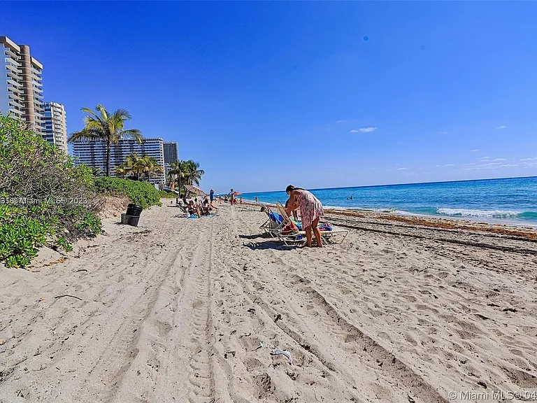 2080 S Ocean Dr #806 — Photo 14