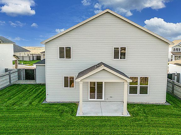 2nd image of 8237 Lennox St
